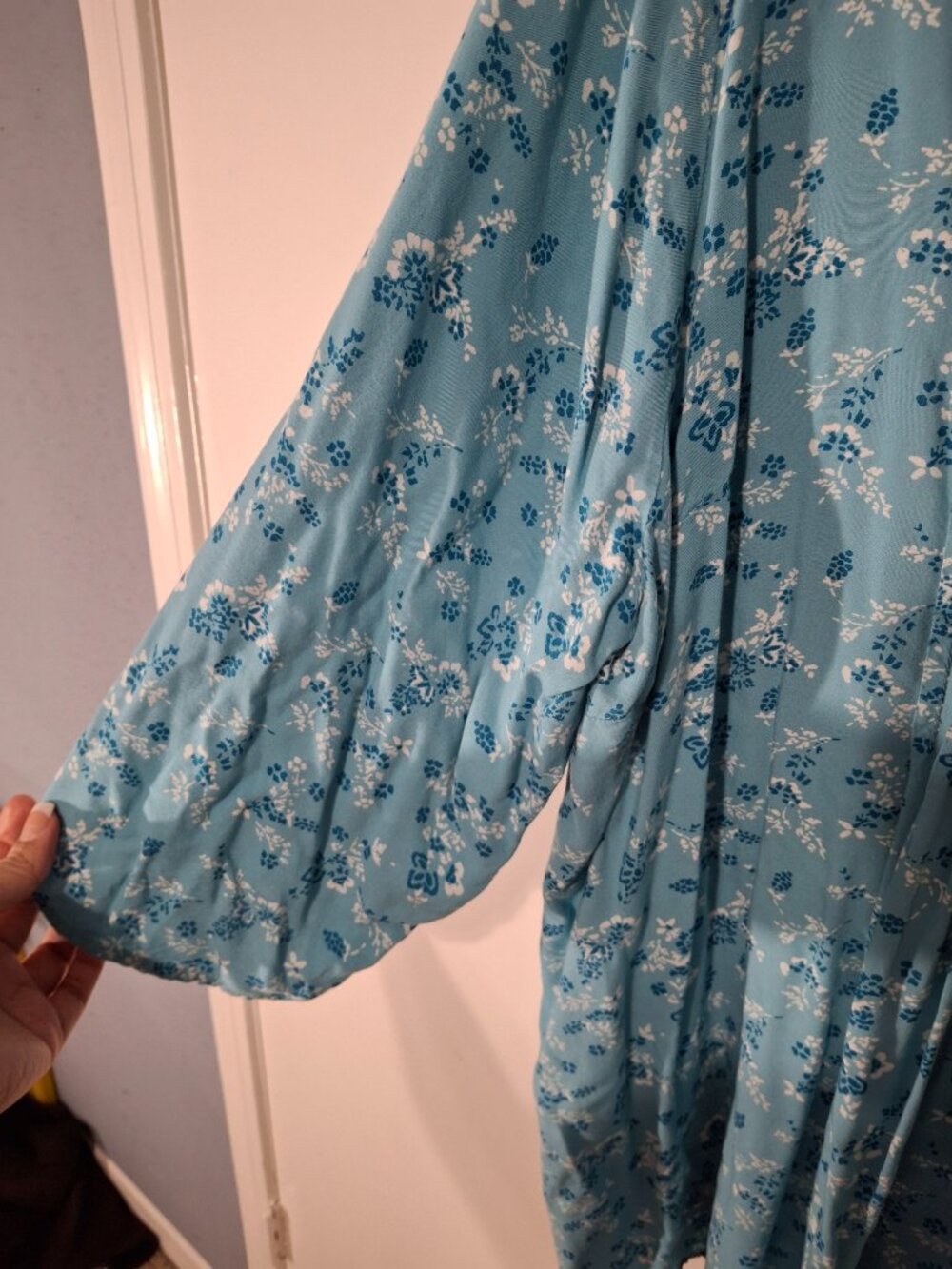 Woman Within 3X Blue Floral Pintuck Button Front Tunic Blouse Plus Size - Picture 6 of 7